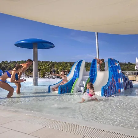 Vikendica Holiday Camping Lanterna By Interhome *